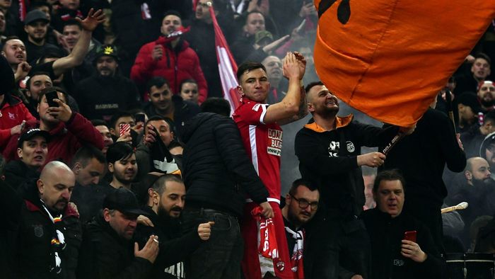 Prosport vă oferă cele mai tari imagini de la derby-ul Dinamo - FCSB. Cum au sărbătorit ”câinii” la finalul meciului | GALERIE FOTO