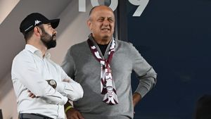 Legenda Rapidului lansează un atac frontal la adresa acționarului din Giulești! Cine e omul din conducere care are putere asupra lui Dan Șucu: „Cea mai mare influență o are «melc, melc, codobelc»!”. EXCLUSIV