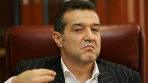 "Mă distrez la mare meserie! Banii pe Rădoi îi joc la cazino!"