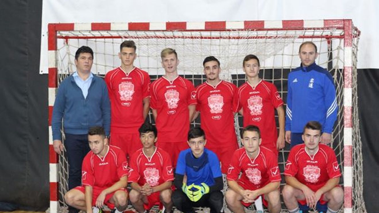 Liceenii din Iași au făcut spectacol la o competiție de suflet. Rezultatele din Sala Polivalentă