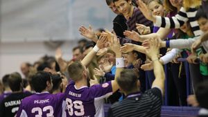 Poli Timișoara, gata de debutul european în Cupa EHF. Infirmieria continuă să fie plină la echipa lui Pero Milosevic și înaintea meciului cu Olympiacos Pireu