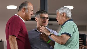 S-a aflat tot! Motivul pentru care Dan Șucu a refuzat să-l aducă pe Mircea Lucescu la Rapid, în favoarea lui Neil Lennon