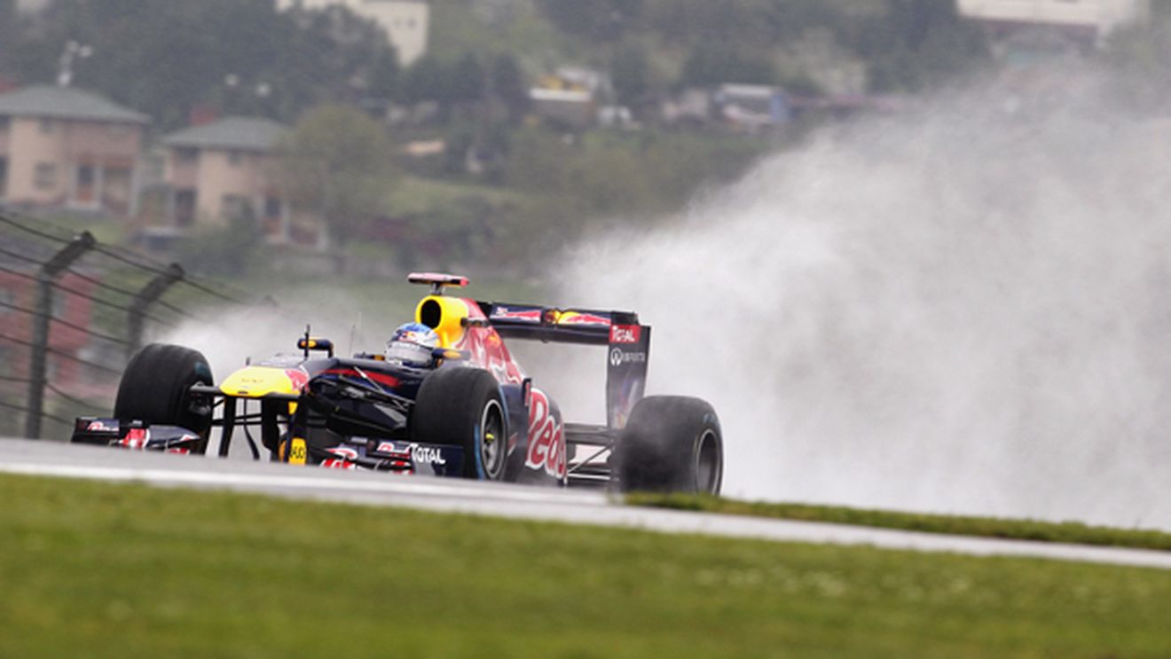 Accident spectaculos** suferit de Vettel în Marele Premiu de F1 al Turciei VIDEO