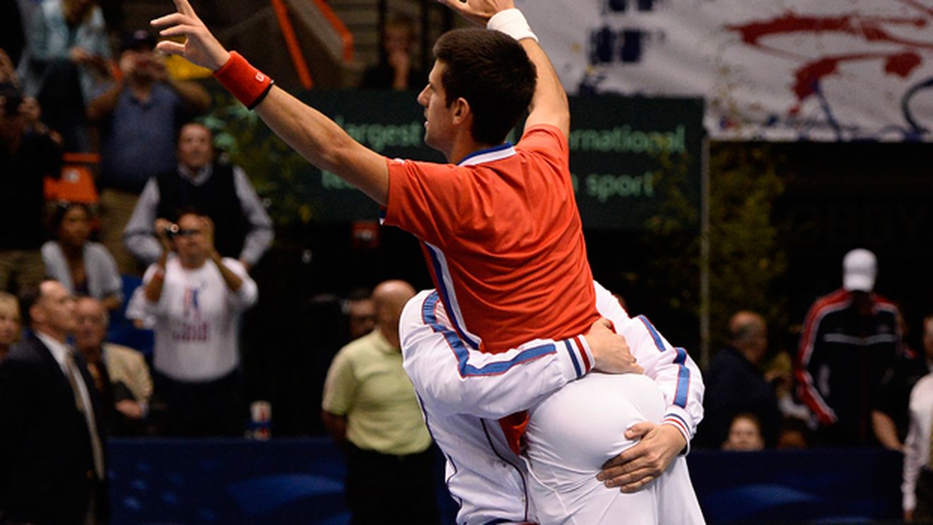 Serbia și Canada s-au calificat în semifinalele Cupei Davis