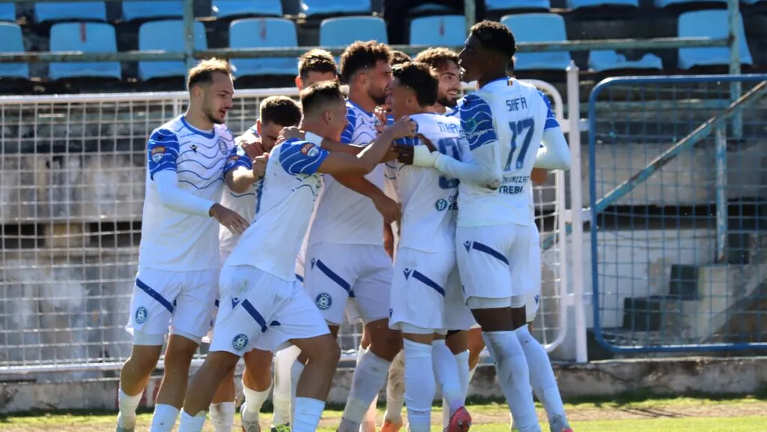 CSM Slatina a dat lovitura și a răpus FC Bihor Oradea, deși a avut om în minus din minutul 56, iar oaspeții au beneficiat și de un penalty. Claudiu Niculescu: ”Victoria, absolut meritată”