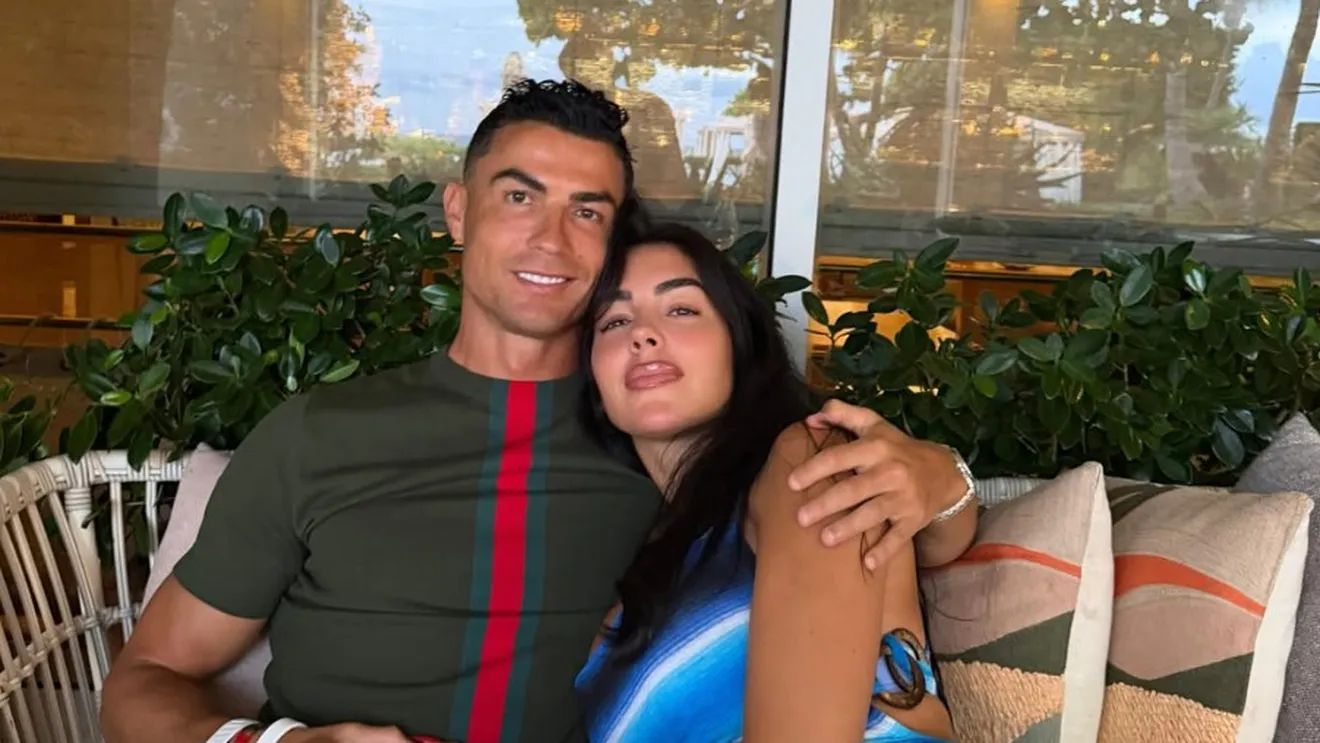 Englezii i-au dat de gol pe Cristiano Ronaldo și Georgina! Când și unde va avea loc nunta ținută secret: „2 etaje vor fi indisponibile”