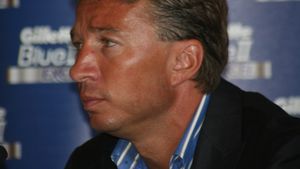 Dan Petrescu: "Chelsea va veni relaxată la Cluj"