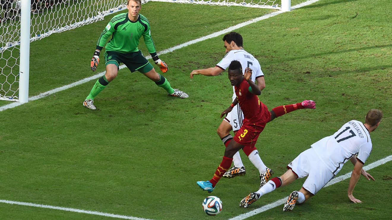 Asamoah Gyan, lângă Tănase și Bicfalvi. ShanghaÃ¯ SIPG a plătit 20 de milioane de euro pentru transferul ghanezului