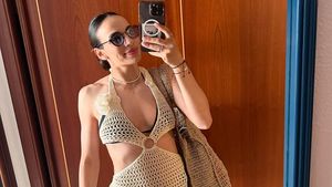 Teo Meluță a dat petrecerea burlăcițelor în costum de baie. Cea mai frumoasă fotbalistă, imagini spectaculoase, la piscină