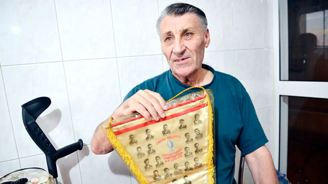 Frățilă, gloria uitată. Vara trecută, legenda lui Dinamo a donat un fanion unicat, vechi de 50 de ani, pentru muzeul clubului. În mai 2014, nu a fost invitat la inaugurare