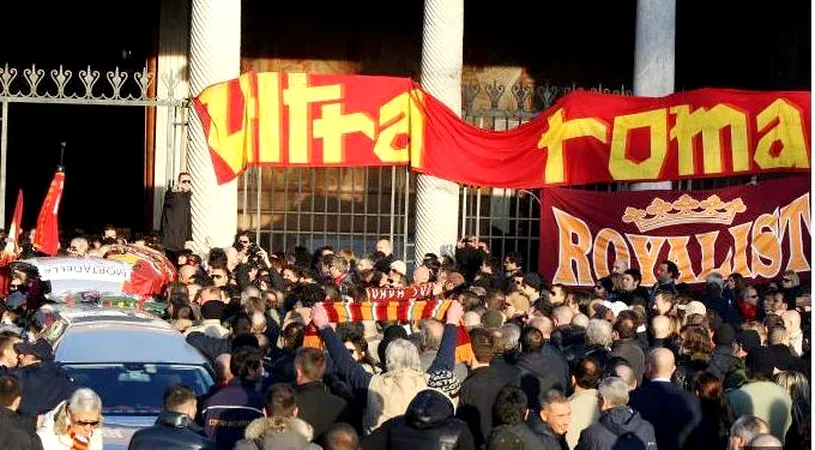 FOTO Moartea i-a unit!** Totti și suporterii lui Lazio, împreună pentru un fan al Romei