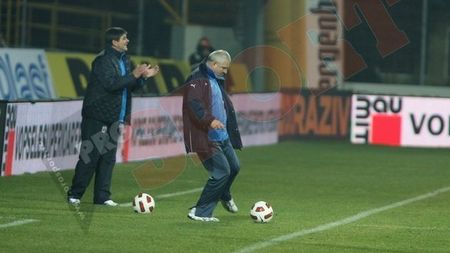 Lăcătuș:** "E o RUȘINE pentru noi! E cel mai slab joc de când am venit la Steaua!"