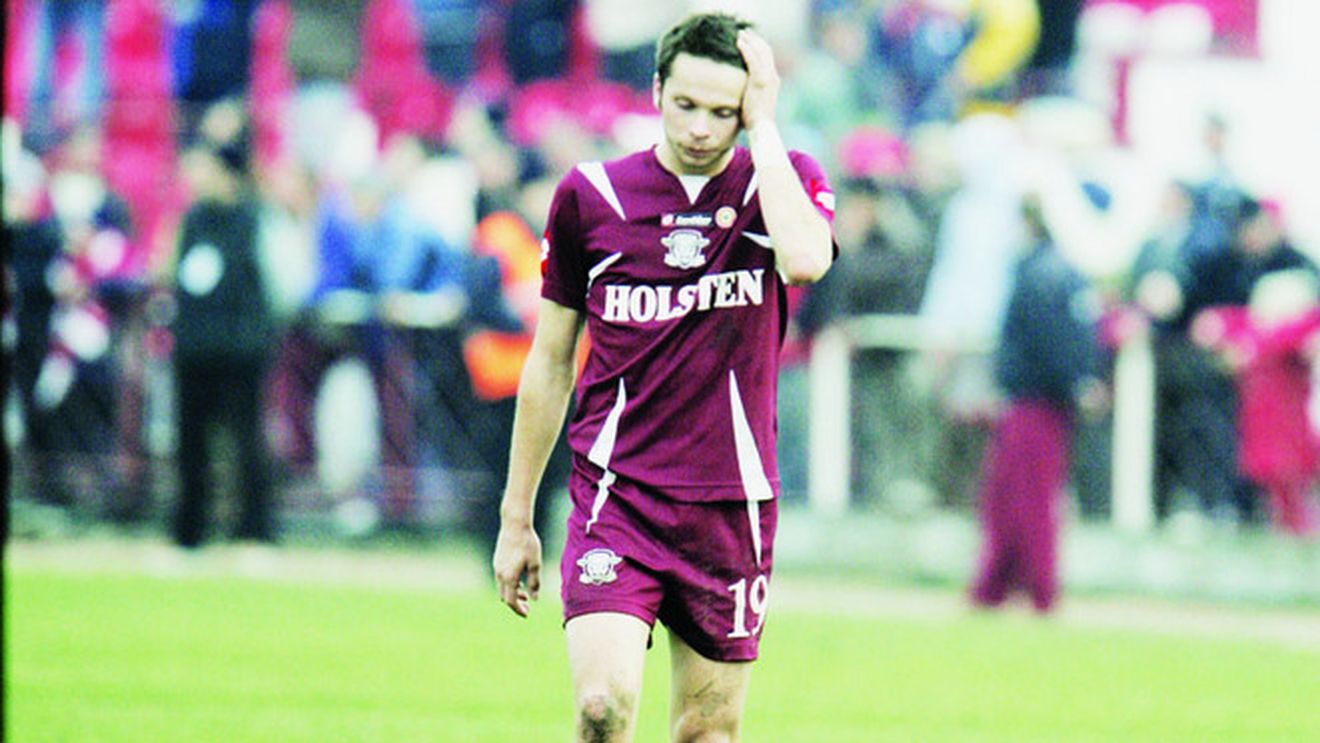 Ultimatum!**"Dacă Bozovic nu se întoarce până luni**, vom depune memoriu să fie suspendat!"