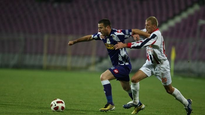 FINALA campionatului a început pe prosport.ro!** Contraatacul Oțelului vs. ofensiva lui Poli
