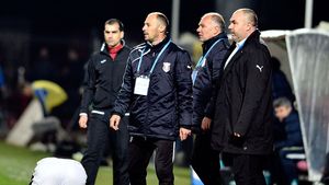 Bogdan Andone, prima victorie ca "principal": "Șumudică nu mai face echipa la Astra!" Cum "joacă" liderul "telefonul fără fir"