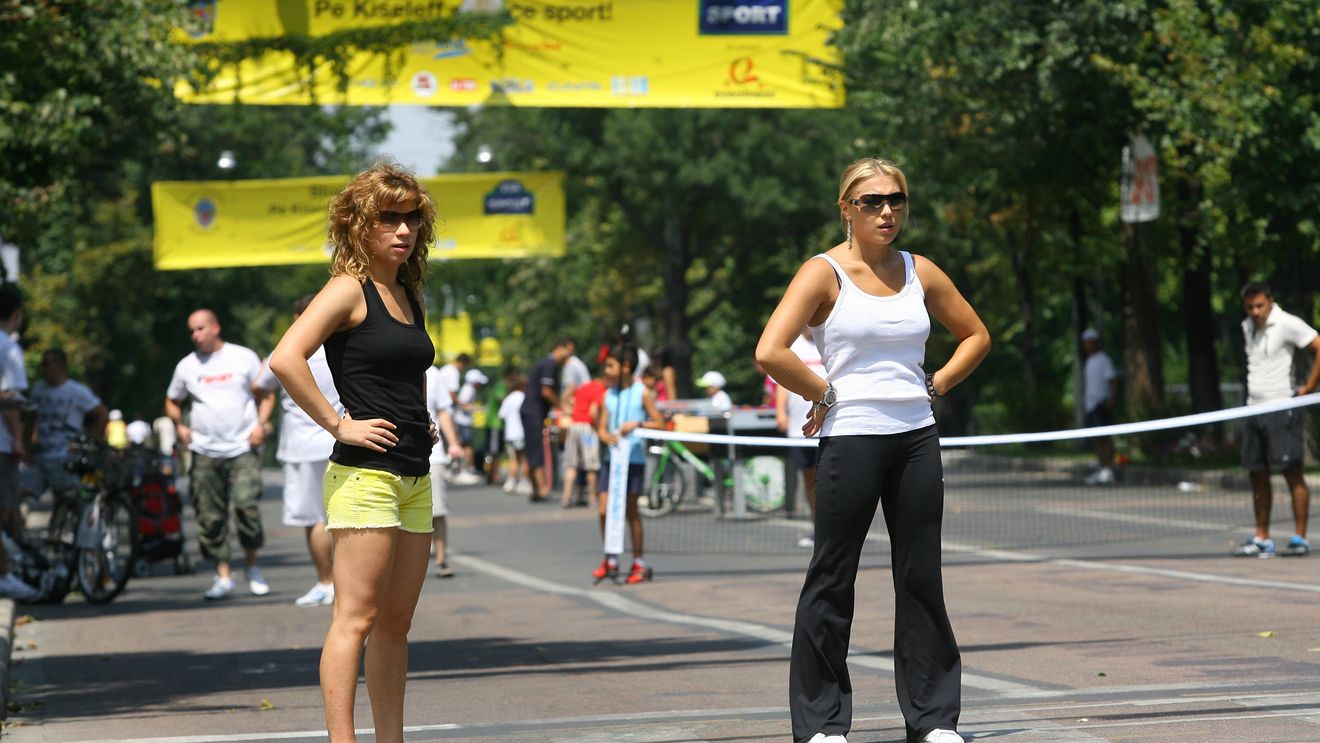 Flash mob de protest în fața Primăriei după ce Gabriela Firea a închis "Via Sport". Primarul dă explicații incoerente. Societatea civilă salvase acum trei săptămâni Maratonul de la aceeași soartă