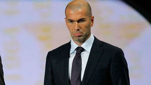 Zinedine Zidane ar putea prelua naționala Franței!** Oficialii federației au negociat deja cu el! Cu cine se bate pentru postul de selecționer