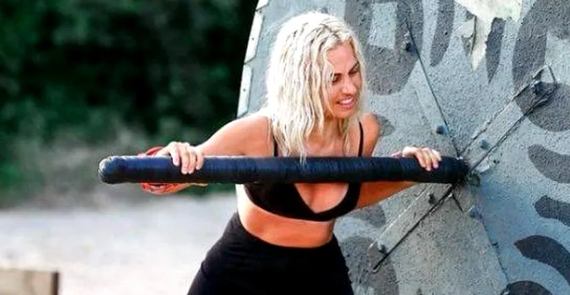 Amna a ajuns în România după ce a fost eliminată de la ”Survivor România”. ”În curând mă voi opera”