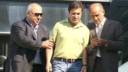 "Până acum, nu mi-a confirmat nimeni rezilierea contractului!"