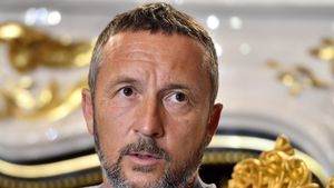Mihai Stoica, răspuns violent pentru Marcel Pușcaș: „Pe tine cine te recomandă? Unde ți-e catedra?” Cum a ajuns Ante Vukusic la FCSB