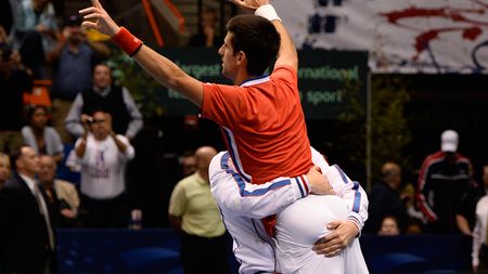 Serbia și Canada s-au calificat în semifinalele Cupei Davis