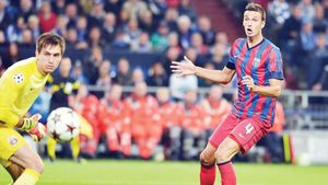 Steaua strânge rândurile: "Trebuie să depășim acest moment!" Szukala, omul-problemă: "Sper să își revină până miercuri!"