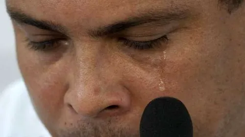 Ronaldo, plângând:** „Anunțul retragerii e ca o primă moarte a mea”