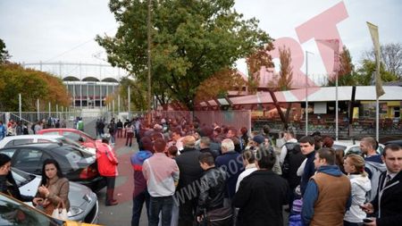 FOTO Fanii au luat cu asalt casele de bilete de la National Arena!** Steaua - Dinamo se va juca cu casa închisă