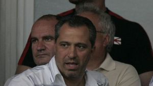 Teia Sponte a plecat din țară !