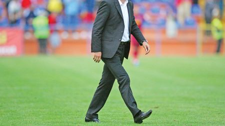 Sabău a aflat de la tv că a fost demis:** "Copos trebuia să-mi spună personal că nu mai vrea să continui la echipă!"
