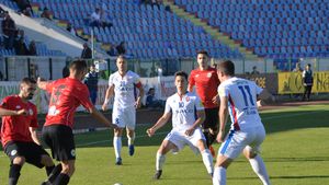 FC Botoșani - Concordia Chiajna 0-1. Ilfovenii au jucat în inferioritate din minutul 15, dar s-au impus grație golului marcat de Batin. Suporterii moldoveni i-au cerut demisia lui Enache după eșecul surprinzător