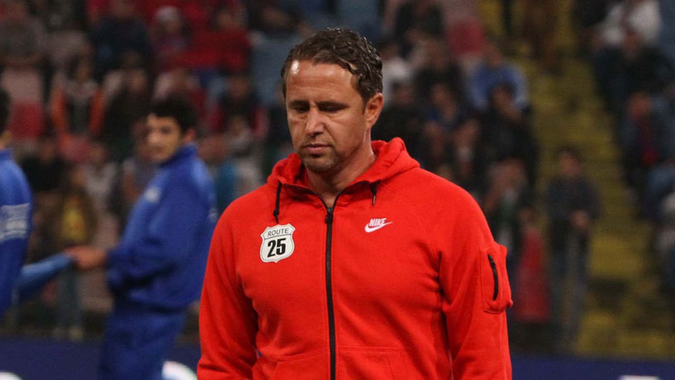 Pițurcă, contrat de Reghe: "Avem jucători excepționali. Mutu e un fenomen" Cum au reacționat Bourceanu și Pintilii după eșecul cu grecii