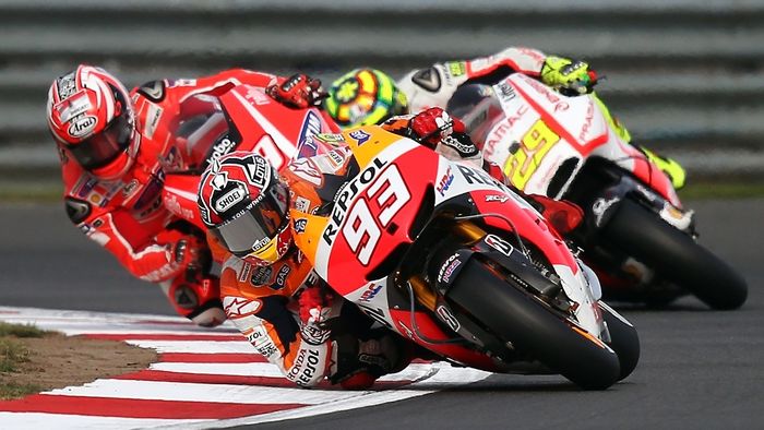 Marc Marquez s-a accidentat la umăr după o căzătură la Marele Premiu al Marii Britanii