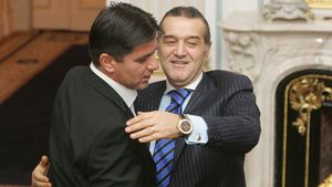 Becali:** "Țin legătura cu Lăcătuș! Va reveni la Steaua!"