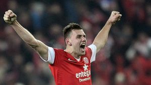 Protestează la foc automat!** Omul de gol al maghiarilor simte că nu are cu cine: "Diferențele din grupă sunt mari, dar noi suntem pe 2. Din păcate, există limitări"