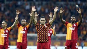 VIDEO | Falcao, decisiv pentru Galatasaray la debut! A înscris unicul gol al partidei, "ajutat" de un fost fundaș al Astrei. Andone a văzut meciul din tribune