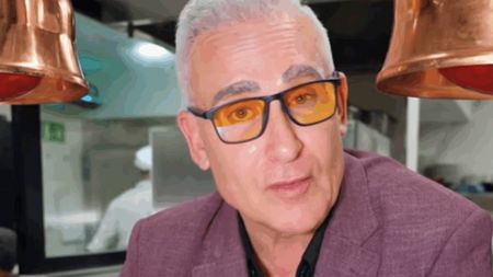 Un expert în longevitate dezvăluie cele 3 alimente la care trebuie să renunți pentru a nu ți se inflama corpul