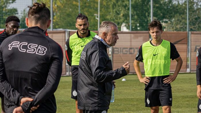 Surpriză! Cine a jucat în amicalul secret pe care Reghecampf l-a făcut la FCSB: „60 de minute”