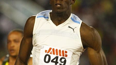 Jamaicanul Bolt, 9,76 la 100 m!