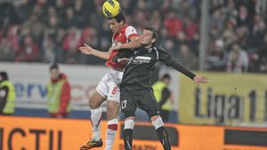 Gigi Mulțescu riscă să piardă un jucător promițător din cauza birocrației