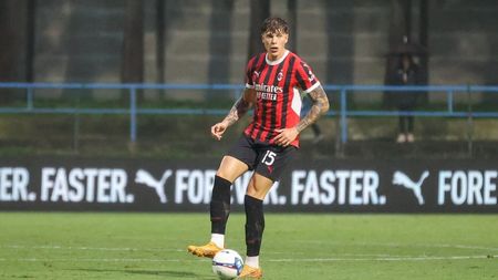 A refuzat naționala României şi acum se loveşte de realitatea dură! AC Milan îl vinde pe fotbalistul român Andrei Coubiş în Serie B