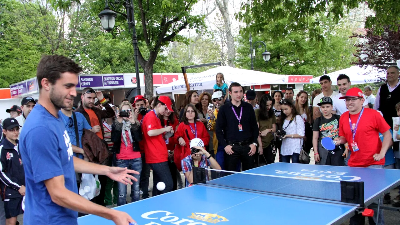 Gilles Simon, magicianul cu mingea de celuloid. Triplul campion a jucat tenis de masă la BRD Năstase-Țiriac Trophy 