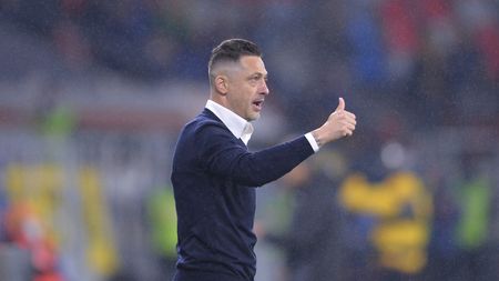 Cum reușește Mirel Rădoi să se impună în vestiar, ca antrenor: „Tot timpul a făcut asta!” | VIDEO EXCLUSIV ProSport Live