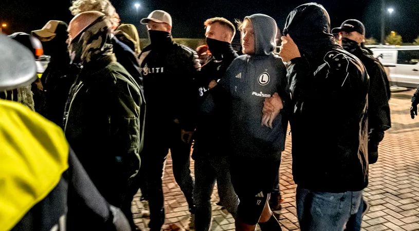 Scene incredibile în Olanda! Doi jucători de la Legia Varșovia, arestați după meciul cu Alkmaar din grupele Conference League | FOTO & VIDEO