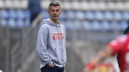 Dinamo ia tot! Burcă e la un pas de un nou transfer important: fotbalistul a plecat de la Rangers în această vară și poate semna cu „câinii”