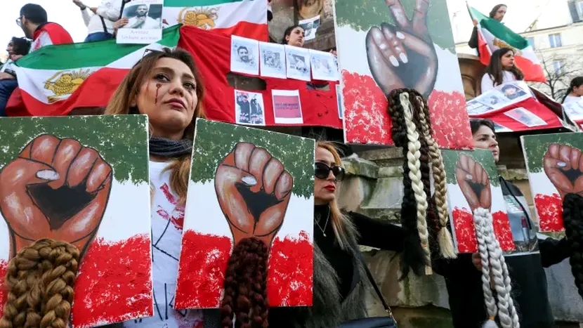 Mai mulți protestatari din Iran au fost condamnați la moarte, în timp ce tulburările politice continuă