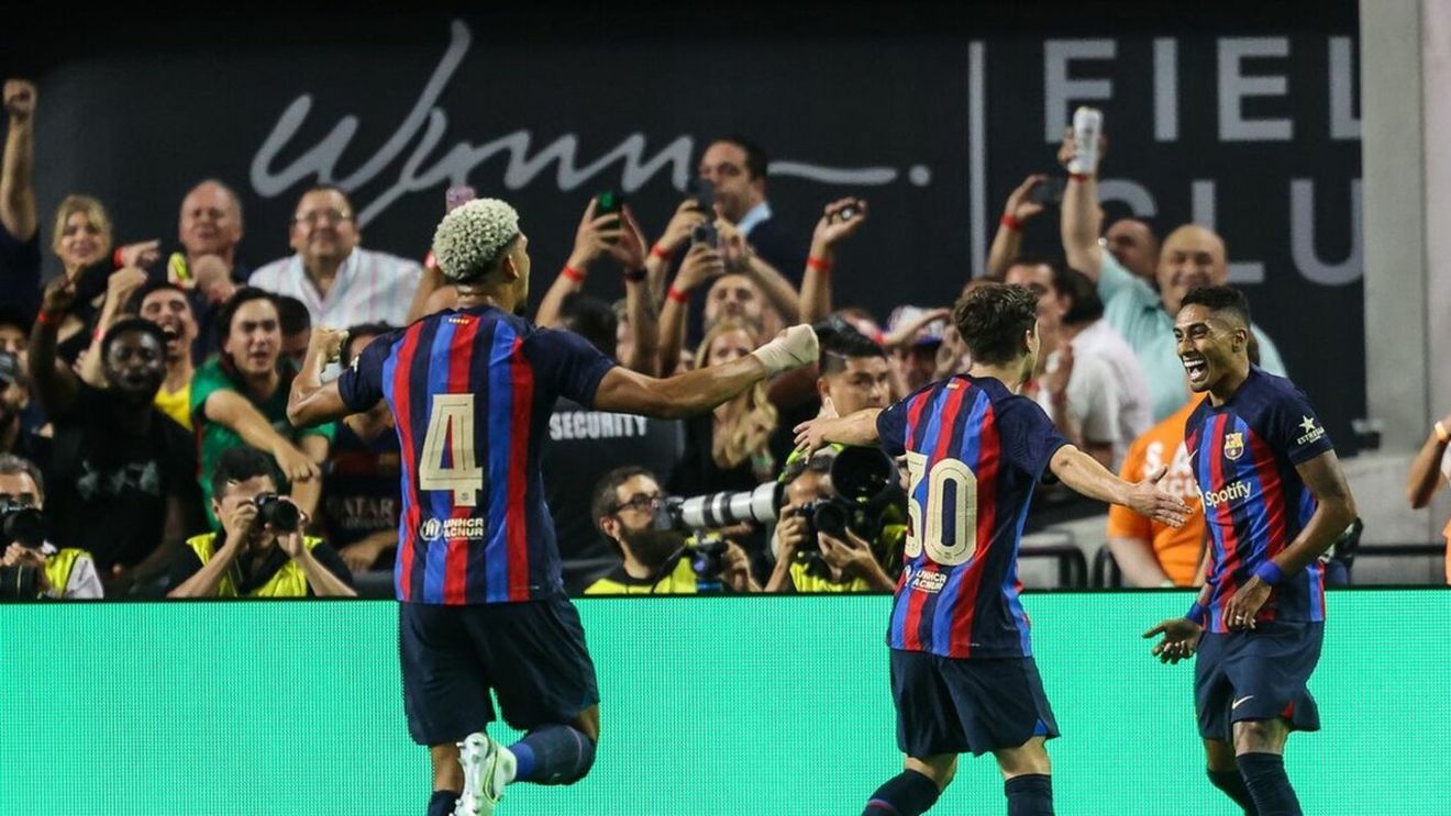 Lovitură teribilă pentru planurile de transferuri ale celor de la FC Barcelona: brazilianul Raphinha nu vrea să audă de plecarea la Newcastle!