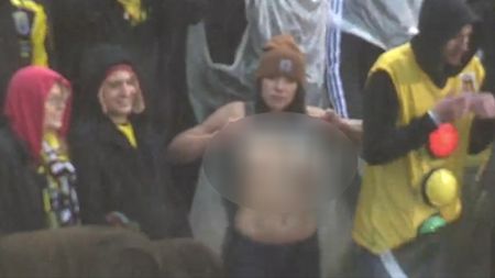 VIDEO Și-a "aplaudat" favoriții în cel mai hot mod: le-a arătat TOT