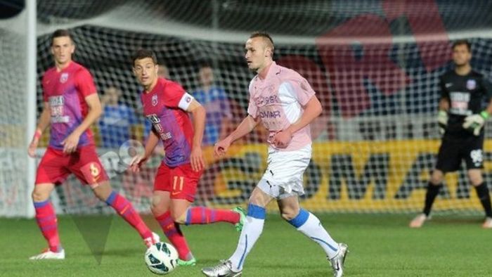 Debutul în Liga 1 i-a adus o "primă" lui Cojocaru:** "Va primi o amendă". Ce hotărâre au luat Reghe și Becali după meciul cu Gloria