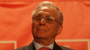 „Iliescu m-a impresionat. Reper al democrației româneşti”. Reacție controversată a omului de încredere al lui Gigi Becali